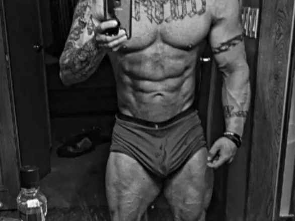 OnlyFans cuenta zrobb34 header 2