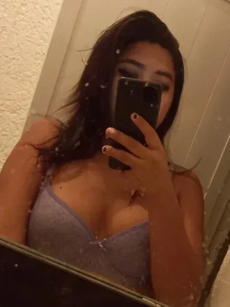 OnlyFans cuenta yesenia2904 header 2