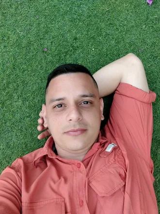OnlyFans cuenta crisvene header 2