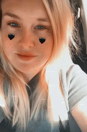 OnlyFans cuenta littleblondie218 header 2