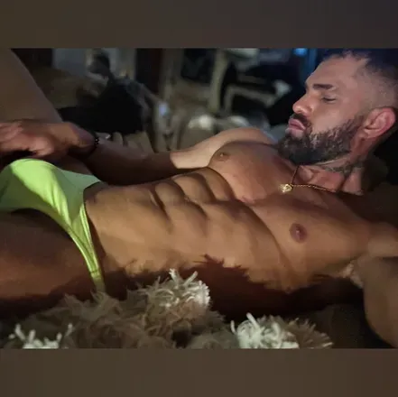 OnlyFans account  rayner_gold avatar 1
