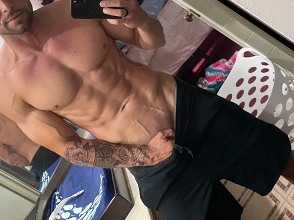 OnlyFans cuenta jumbojayfit header 2