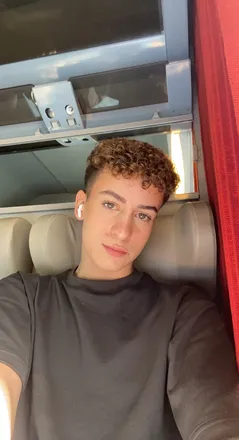 OnlyFans cuenta leo.lopez header 2