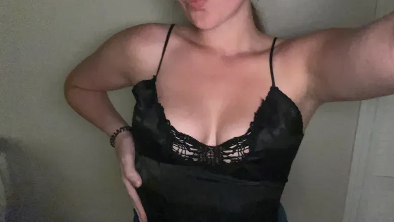 OnlyFans account  sinammon header 2