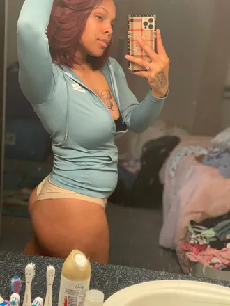 OnlyFans cuenta m.cream header 2