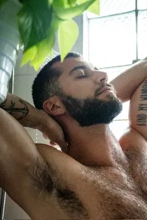 OnlyFans account  leafhoe avatar 1
