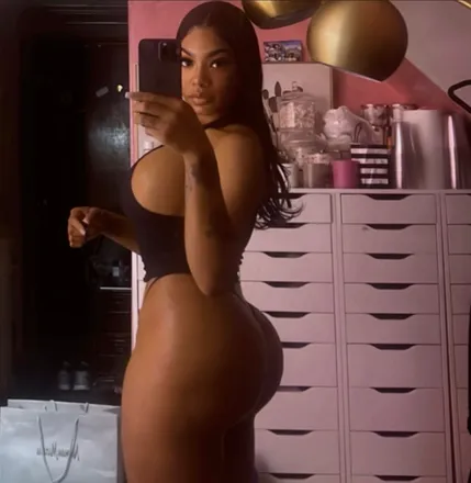 OnlyFans cuenta shylabeige header 2