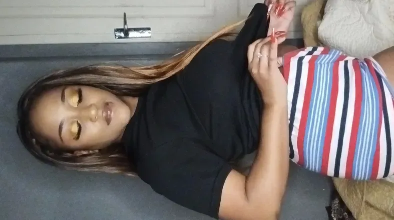 OnlyFans cuenta mystery_doll header 2