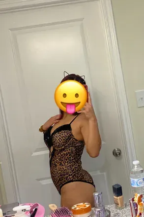 OnlyFans account  athenar21 avatar 1