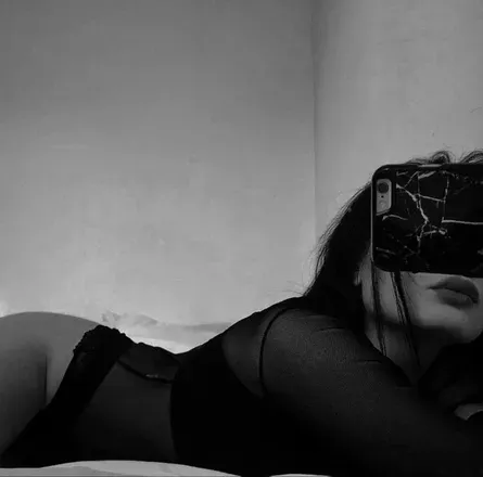 OnlyFans cuenta florhrndz_200 header 2