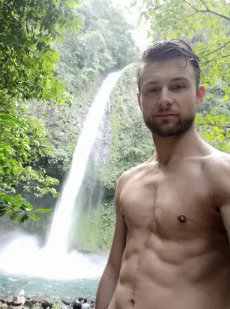 OnlyFans cuenta just_arek avatar 1