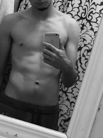 OnlyFans cuenta younghustler96 avatar 1