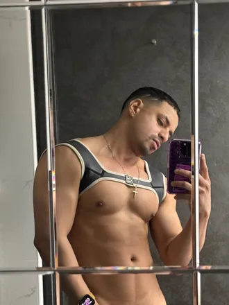 OnlyFans cuenta dilinyer header 2