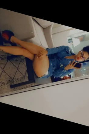 OnlyFans cuenta headmistress69 header 2