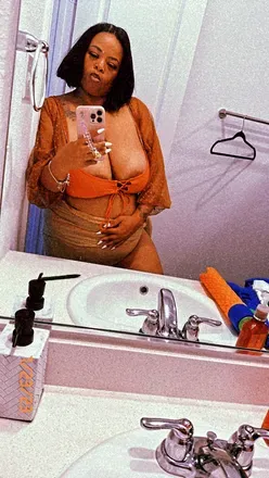 OnlyFans cuenta queenneek avatar 1