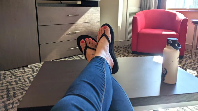 OnlyFans cuenta hotdogtoes header 2