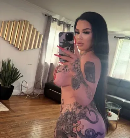 OnlyFans account  hewantsme avatar 1