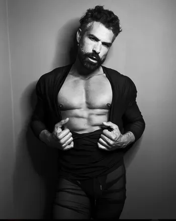 OnlyFans cuenta freedionisio header 2