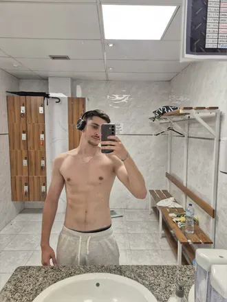 OnlyFans cuenta luiscontigo69 avatar 1