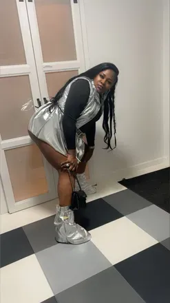 OnlyFans account  starr2livee avatar 1