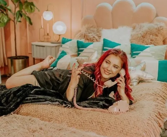 OnlyFans cuenta sheismillennial header 2