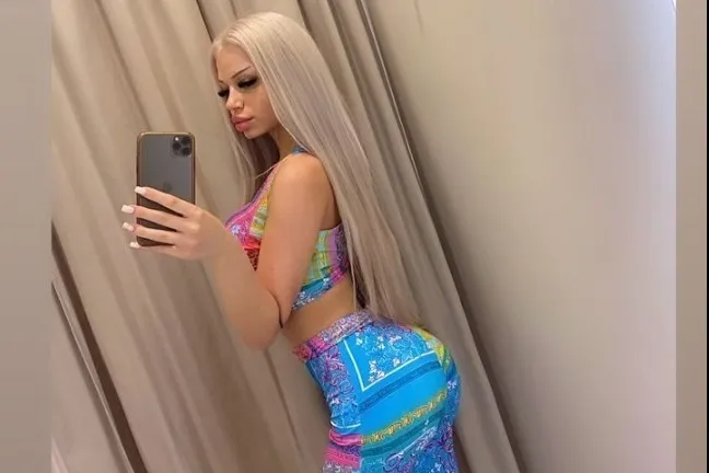 OnlyFans cuenta leylladoll header 2