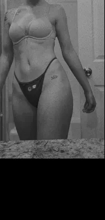 OnlyFans cuenta nerdyblondi28 avatar 1