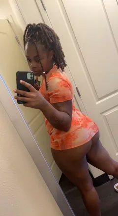 OnlyFans account  chocolataeee header 2