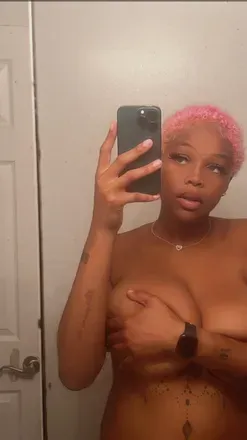 OnlyFans cuenta prettypussyprincess98 avatar 1