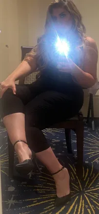 OnlyFans cuenta myfootfiends header 2