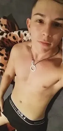 OnlyFans account  robii187 avatar 1