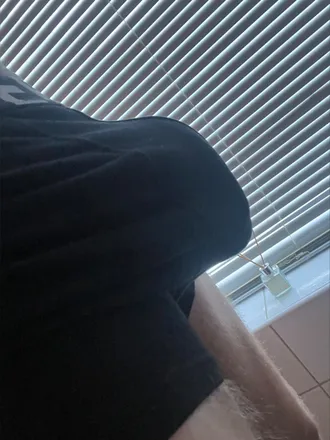 OnlyFans account  guevera header 2