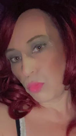 OnlyFans cuenta w1nt3rs0ld13r header 2