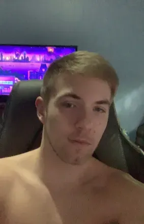 OnlyFans cuenta straight_white_guy avatar 1