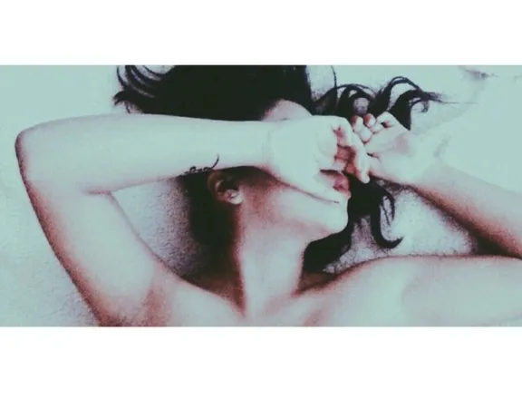 OnlyFans cuenta dearivannah header 2