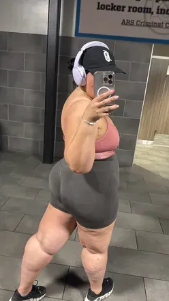 OnlyFans cuenta musclemami header 2
