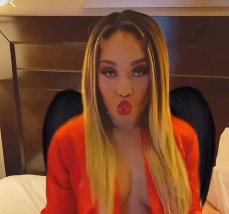 OnlyFans account  zennime header 2