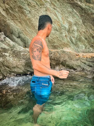 OnlyFans cuenta soygust0719 header 2