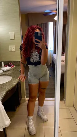 OnlyFans cuenta her22433 header 2