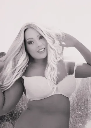 OnlyFans cuenta pamelaros header 2