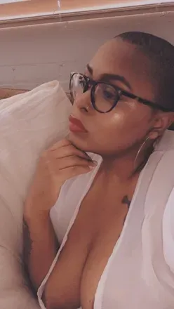 OnlyFans cuenta meshalvu avatar 1