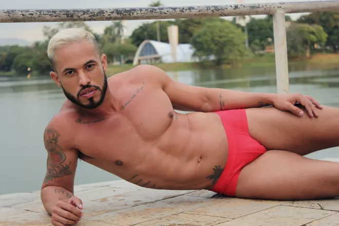 OnlyFans cuenta sampaiorossine header 2