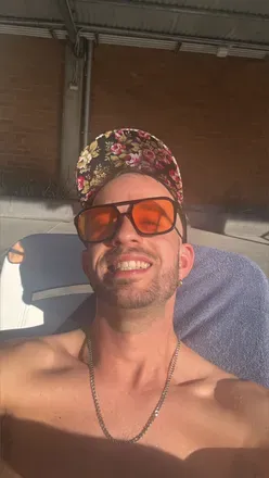 OnlyFans cuenta emyzobb avatar 1