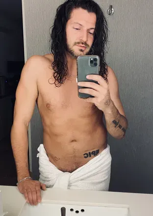 OnlyFans account  flwrboy avatar 1