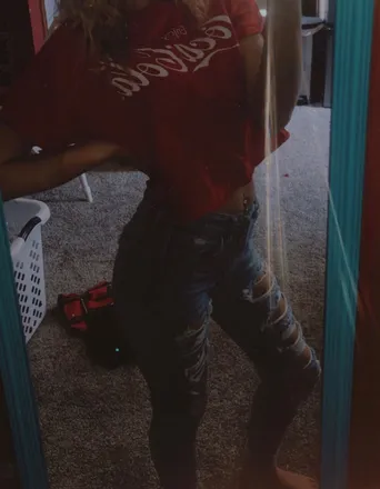 OnlyFans cuenta hotgirlbummer67 header 2