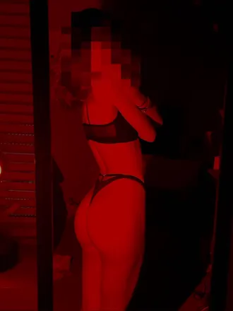OnlyFans cuenta tessaswrld header 2