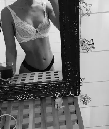OnlyFans cuenta emmi.i avatar 1
