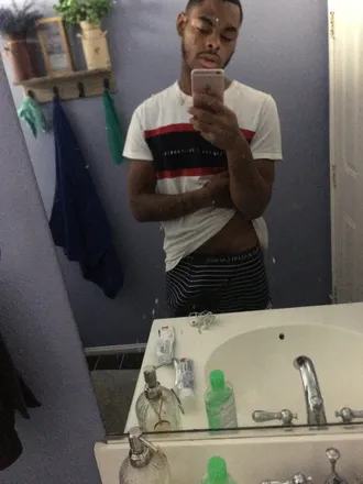 OnlyFans account  youngflame3 header 2