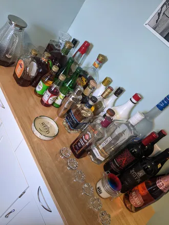 OnlyFans cuenta alcoholicbreakfast header 2