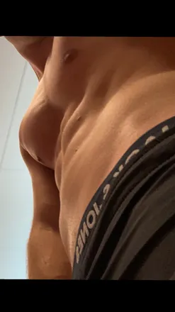 OnlyFans cuenta sandwichsmasher header 2